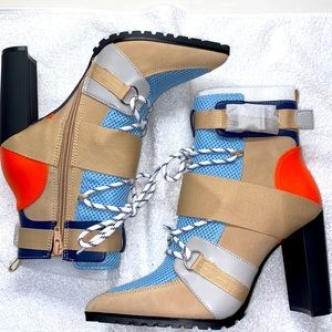 Never worn! Fun Steve Madden boots!